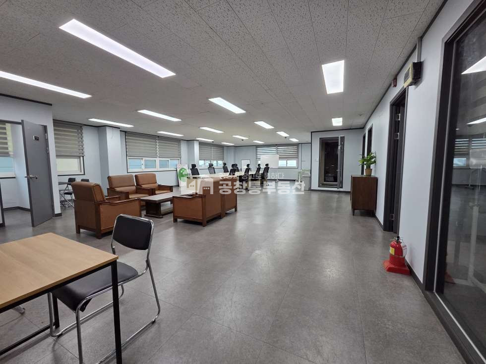 경기 고양일산서구 법곳동 1,2,3동 화물엘베 사옥형 츄레라 사무실 마당大 월세 매물번호 10160 사진 5