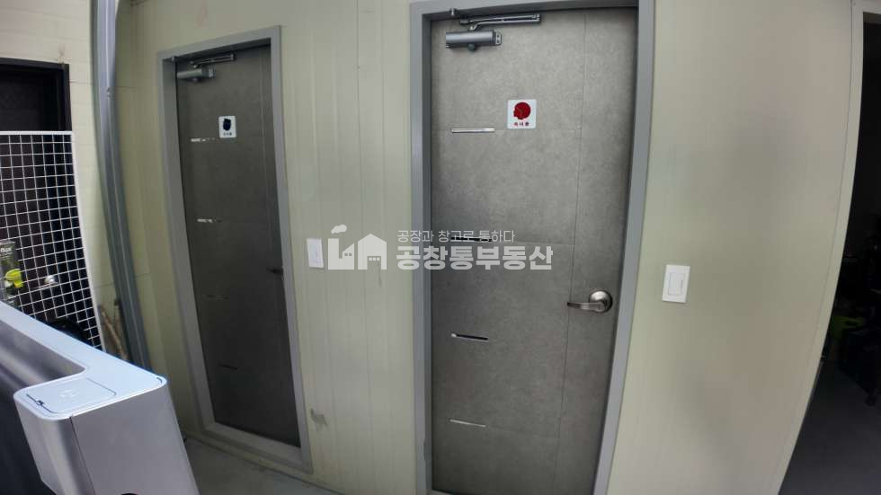 경기 파주시 탄현면 금산리 1,2,3동 40피트 진입 & 분할 매각 가능! 넓은 마당 준신축 제조장 매매 매물번호 10037 사진 9