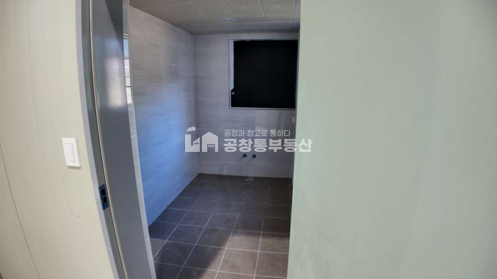 경기 파주시 탄현면 금산리 1,2동 4차선접 단독마당 공장 40피트 성동IC 6 분 월세 매물번호 10274 사진 24